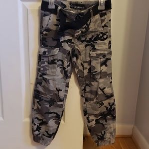 Boys belted twill cargo camo joggers